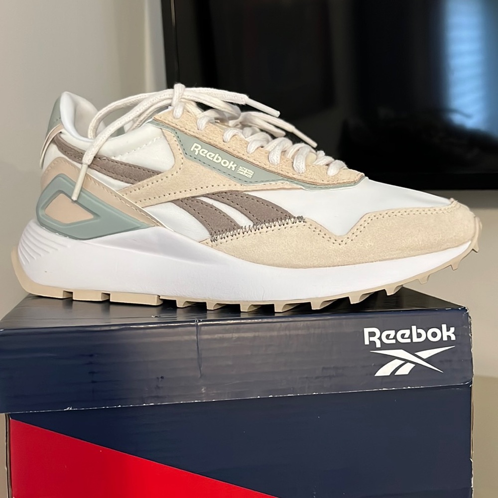 NWT Reebok for J. Crew Legacy Classic Women's Shoes Sneakers Size 7